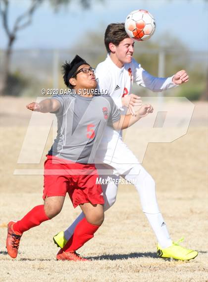 Thumbnail 1 in Central vs. Seton Catholic (Bohdie Larson Celebration Classic) photogallery.