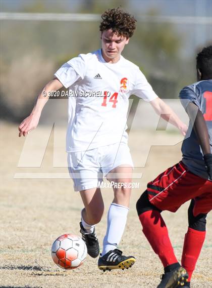 Thumbnail 1 in Central vs. Seton Catholic (Bohdie Larson Celebration Classic) photogallery.