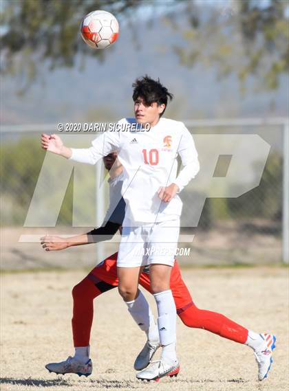 Thumbnail 1 in Central vs. Seton Catholic (Bohdie Larson Celebration Classic) photogallery.