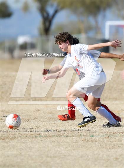 Thumbnail 2 in Central vs. Seton Catholic (Bohdie Larson Celebration Classic) photogallery.