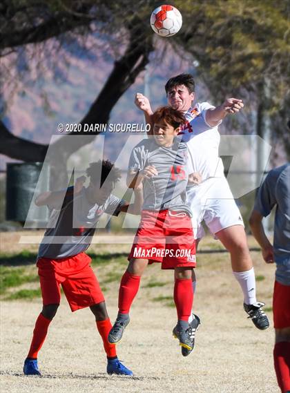 Thumbnail 3 in Central vs. Seton Catholic (Bohdie Larson Celebration Classic) photogallery.
