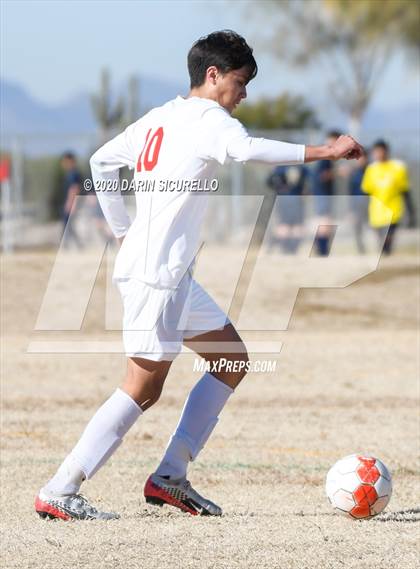 Thumbnail 2 in Central vs. Seton Catholic (Bohdie Larson Celebration Classic) photogallery.