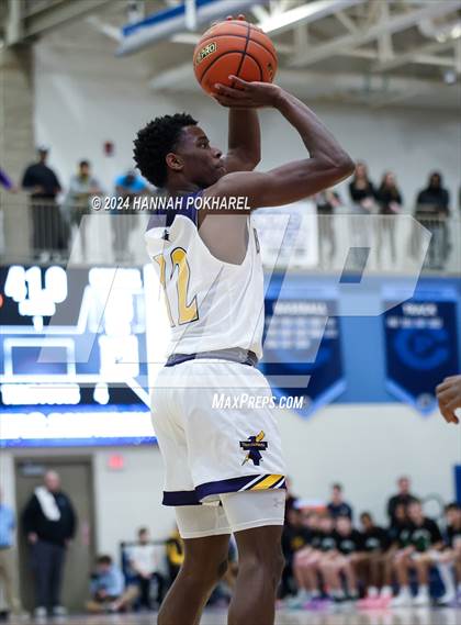 Thumbnail 2 in Omaha Central vs. Bellevue West (Metro Tournament Final) photogallery.