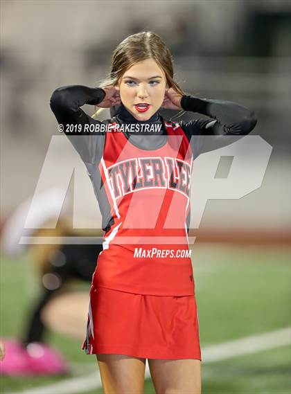 Thumbnail 2 in Lee @ Mesquite photogallery.