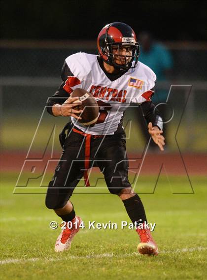 Thumbnail 3 in Bridgeport Central @ North Haven photogallery.