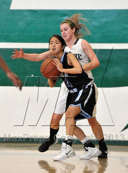 Thumbnail 1 in Villa Park vs Irvine (Costa Mesa Winter Classic) photogallery.