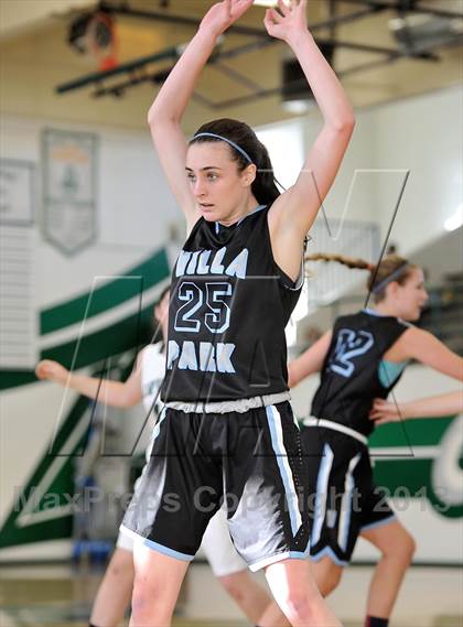 Thumbnail 1 in Villa Park vs Irvine (Costa Mesa Winter Classic) photogallery.