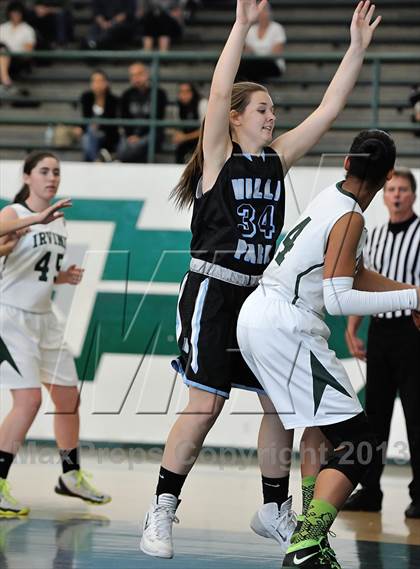 Thumbnail 2 in Villa Park vs Irvine (Costa Mesa Winter Classic) photogallery.