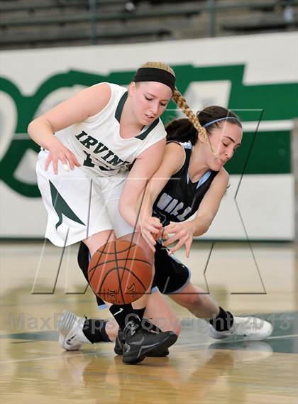 Thumbnail 2 in Villa Park vs Irvine (Costa Mesa Winter Classic) photogallery.