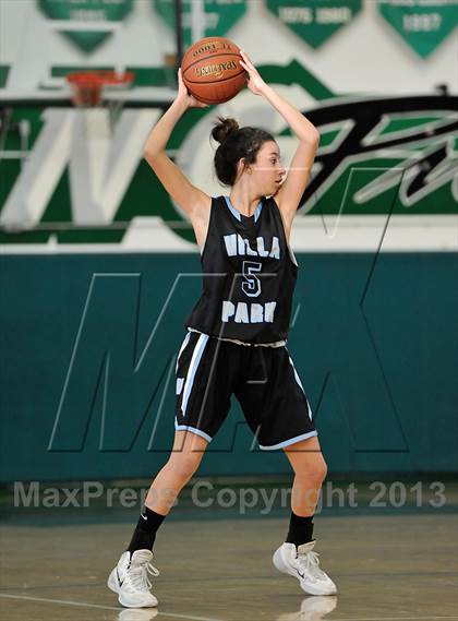Thumbnail 3 in Villa Park vs Irvine (Costa Mesa Winter Classic) photogallery.