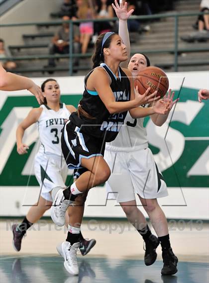 Thumbnail 2 in Villa Park vs Irvine (Costa Mesa Winter Classic) photogallery.