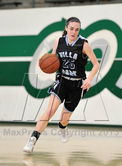 Thumbnail 3 in Villa Park vs Irvine (Costa Mesa Winter Classic) photogallery.