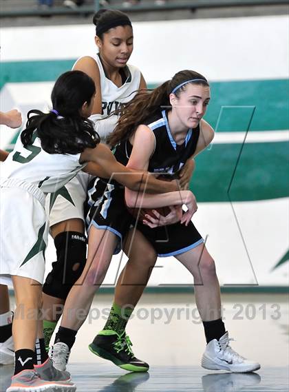 Thumbnail 1 in Villa Park vs Irvine (Costa Mesa Winter Classic) photogallery.