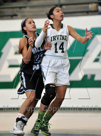 Thumbnail 2 in Villa Park vs Irvine (Costa Mesa Winter Classic) photogallery.