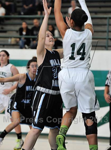 Thumbnail 1 in Villa Park vs Irvine (Costa Mesa Winter Classic) photogallery.