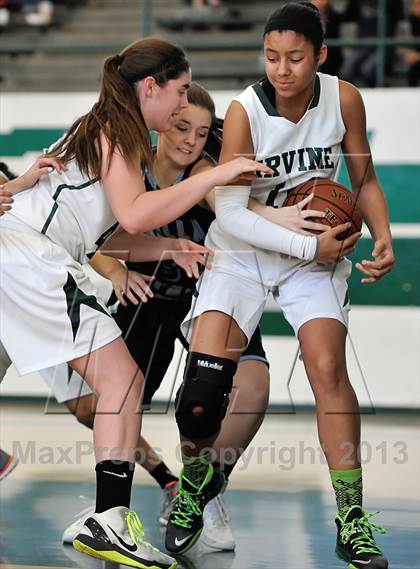 Thumbnail 3 in Villa Park vs Irvine (Costa Mesa Winter Classic) photogallery.