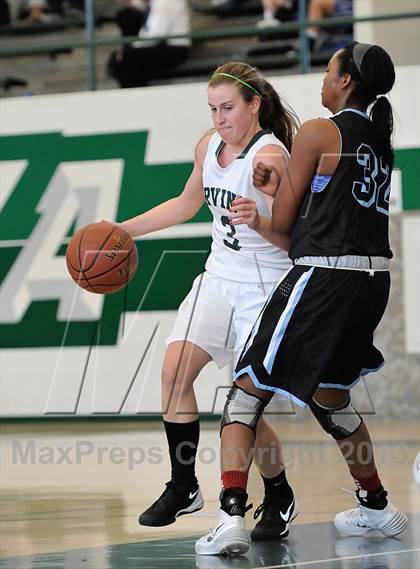 Thumbnail 2 in Villa Park vs Irvine (Costa Mesa Winter Classic) photogallery.