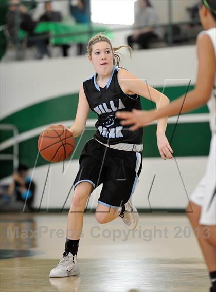 Thumbnail 2 in Villa Park vs Irvine (Costa Mesa Winter Classic) photogallery.
