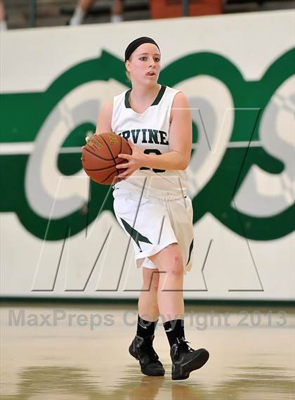 Thumbnail 2 in Villa Park vs Irvine (Costa Mesa Winter Classic) photogallery.