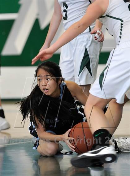 Thumbnail 2 in Villa Park vs Irvine (Costa Mesa Winter Classic) photogallery.