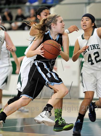 Thumbnail 2 in Villa Park vs Irvine (Costa Mesa Winter Classic) photogallery.
