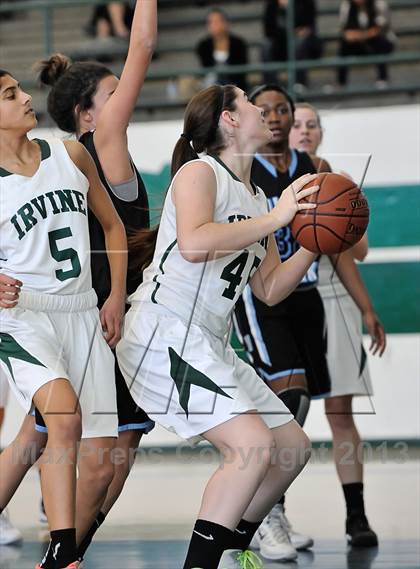 Thumbnail 1 in Villa Park vs Irvine (Costa Mesa Winter Classic) photogallery.