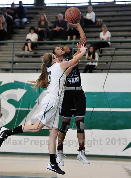 Thumbnail 1 in Villa Park vs Irvine (Costa Mesa Winter Classic) photogallery.