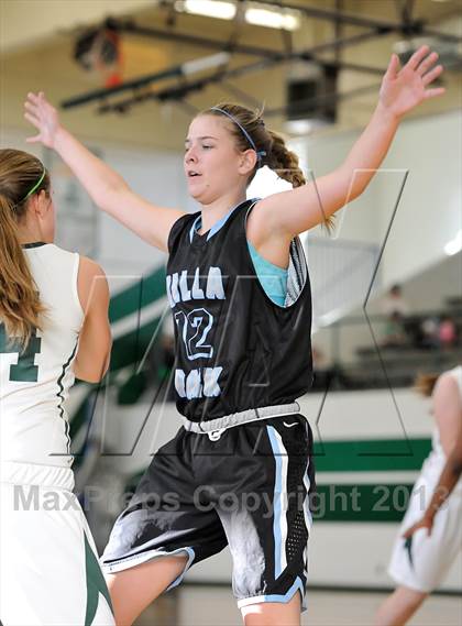 Thumbnail 3 in Villa Park vs Irvine (Costa Mesa Winter Classic) photogallery.
