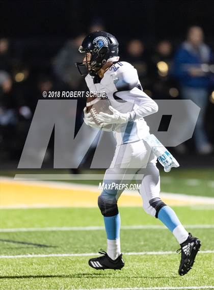 Thumbnail 2 in Rio Linda vs. San Gorgonio (CIF State D5-AA Final) photogallery.
