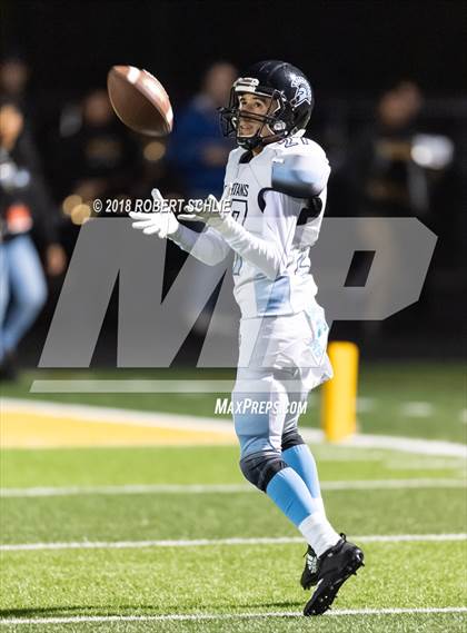 Thumbnail 1 in Rio Linda vs. San Gorgonio (CIF State D5-AA Final) photogallery.