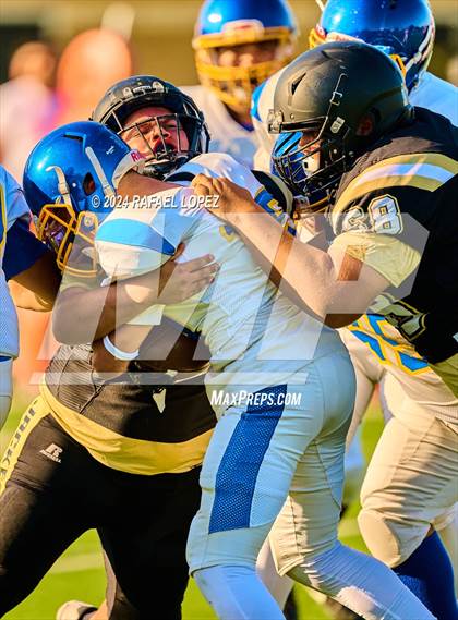 Thumbnail 3 in Milby vs Galena Park (B Team) photogallery.