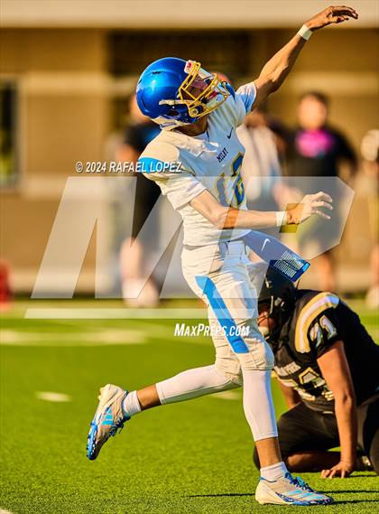 Thumbnail 3 in Milby vs Galena Park (B Team) photogallery.