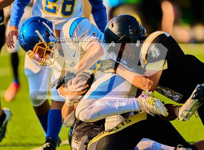 Thumbnail 2 in Milby vs Galena Park (B Team) photogallery.