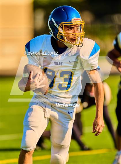 Thumbnail 2 in Milby vs Galena Park (B Team) photogallery.