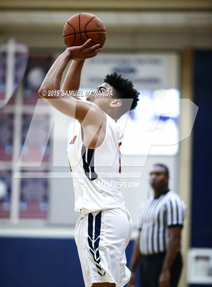 Thumbnail 2 in Maranatha vs Providence (Rose City Roundball Classic) photogallery.