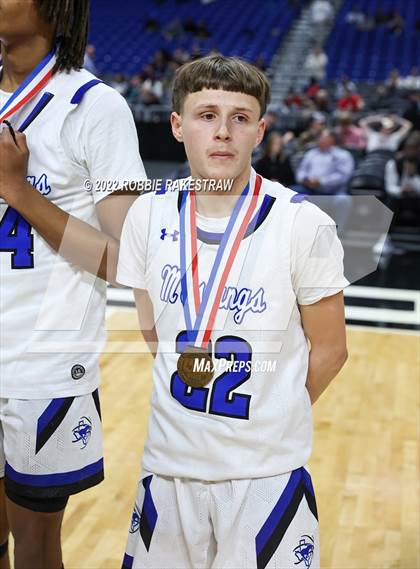 Thumbnail 2 in City View vs. Madison (UIL 3A State Semifinal) photogallery.
