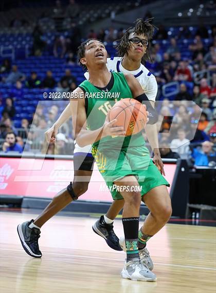 Thumbnail 2 in City View vs. Madison (UIL 3A State Semifinal) photogallery.