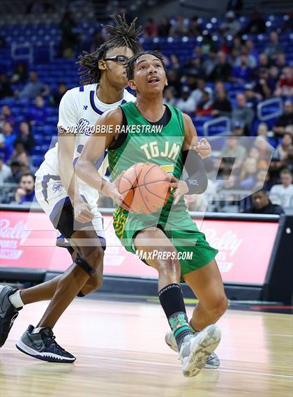 Thumbnail 1 in City View vs. Madison (UIL 3A State Semifinal) photogallery.
