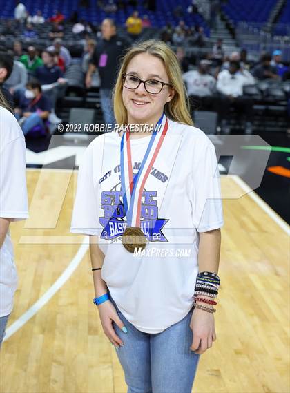 Thumbnail 1 in City View vs. Madison (UIL 3A State Semifinal) photogallery.