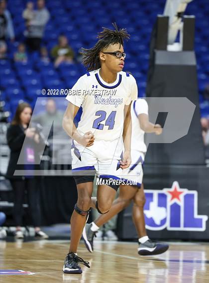Thumbnail 2 in City View vs. Madison (UIL 3A State Semifinal) photogallery.