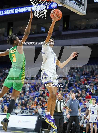 Thumbnail 2 in City View vs. Madison (UIL 3A State Semifinal) photogallery.