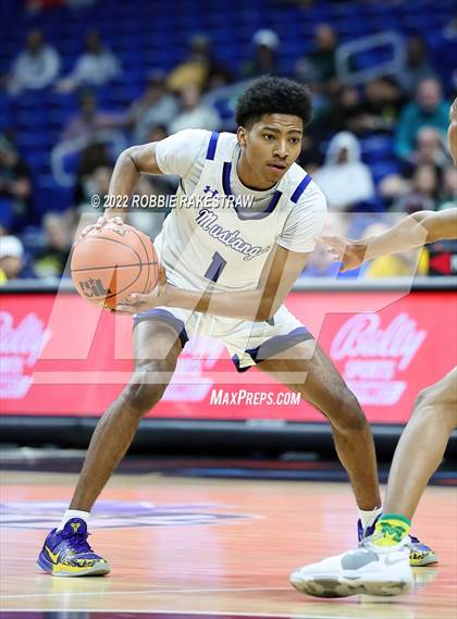 Thumbnail 2 in City View vs. Madison (UIL 3A State Semifinal) photogallery.