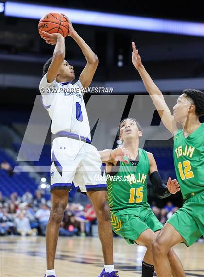 Thumbnail 2 in City View vs. Madison (UIL 3A State Semifinal) photogallery.