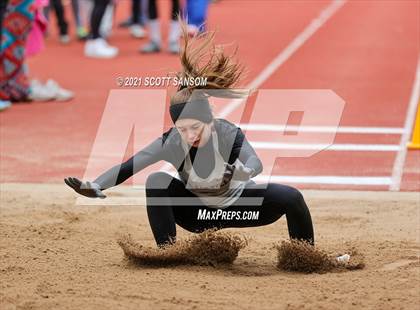 Thumbnail 2 in Plainville Invitational Track Meet photogallery.