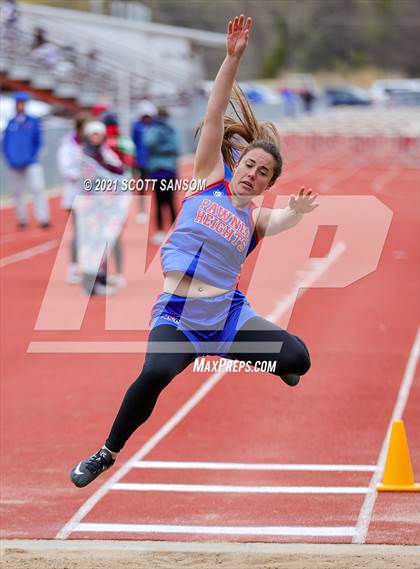 Thumbnail 2 in Plainville Invitational Track Meet photogallery.