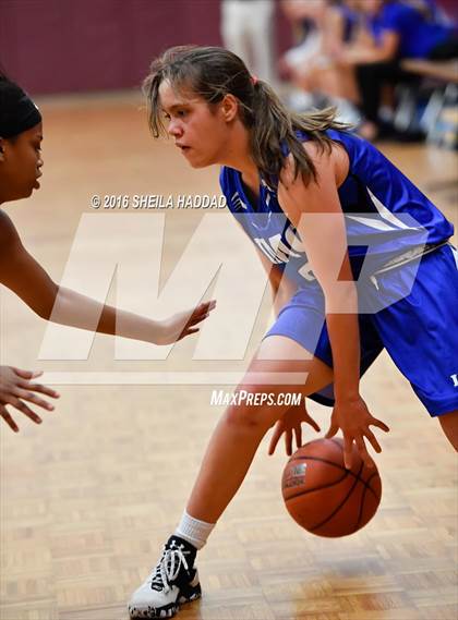 Thumbnail 3 in IMG Academy @ Brooks DeBartolo Collegiate photogallery.