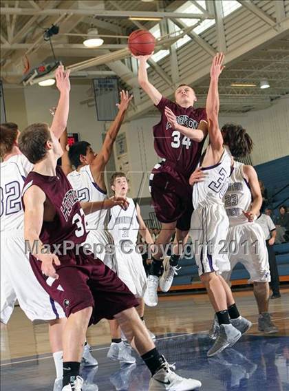 Thumbnail 1 in Horizon vs. Mountain View photogallery.