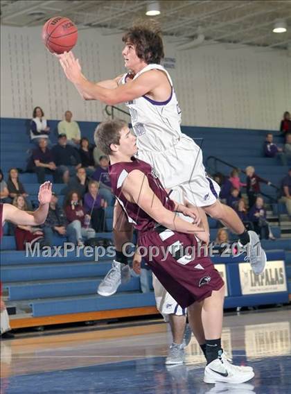 Thumbnail 3 in Horizon vs. Mountain View photogallery.