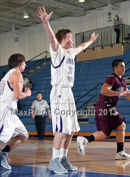 Thumbnail 1 in Horizon vs. Mountain View photogallery.