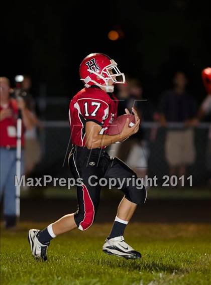 Thumbnail 2 in DuQuoin @ Highland photogallery.
